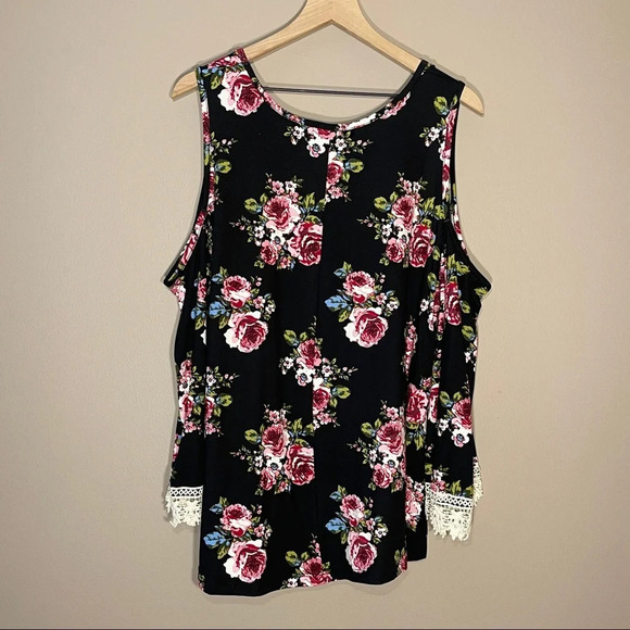 Women's Plus 2X C’est La Vie Floral Blouse Cold Shoulders Lace Soft - Picture 2 of 7